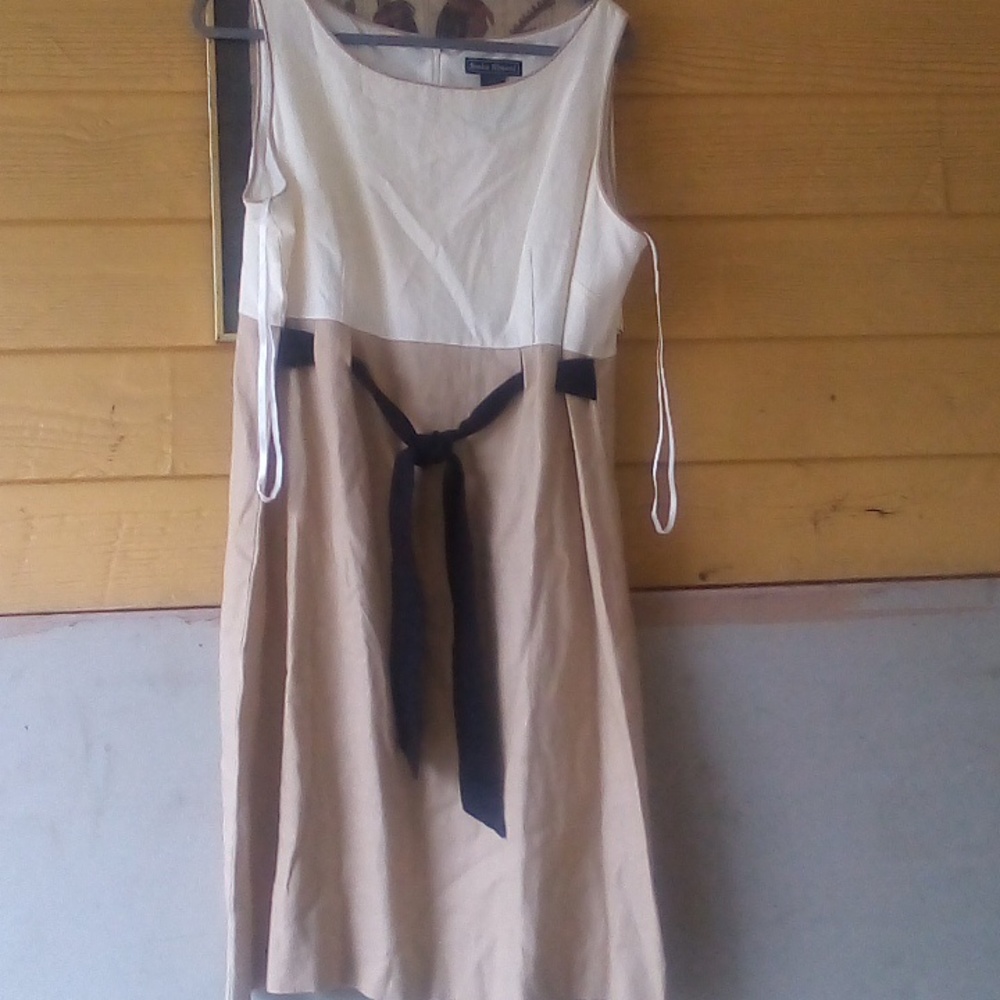 Jessica Howard cream and khaki tie around the waist dress